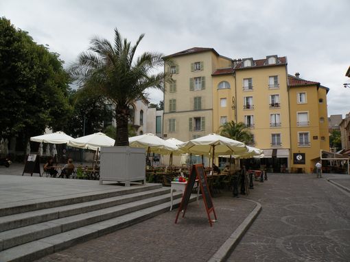  place Vaudémont, terrasse de café